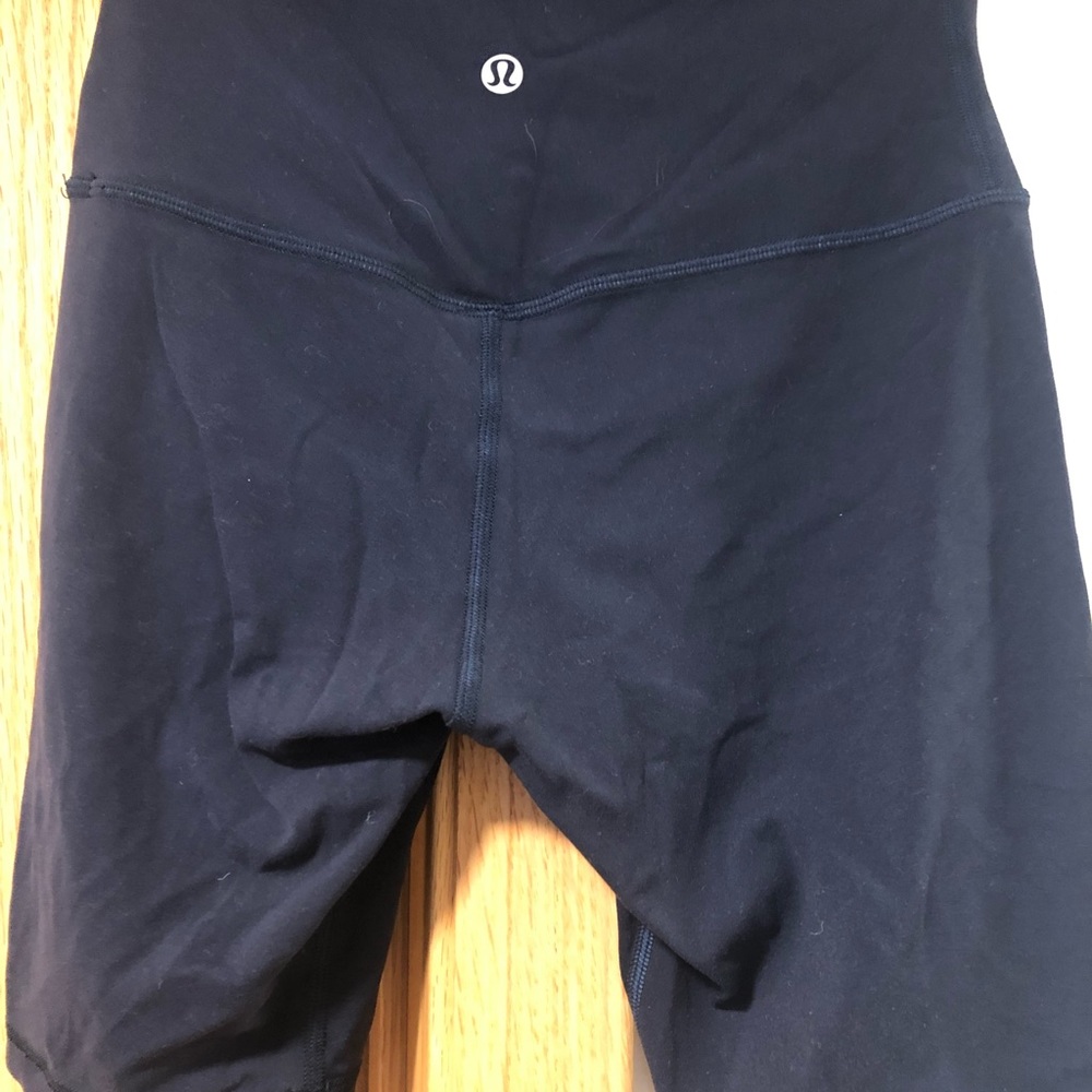 Lululemon Align 8” short - Navy size 4